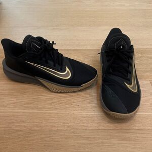 NIKE PRECISION 7 Basketball shoes